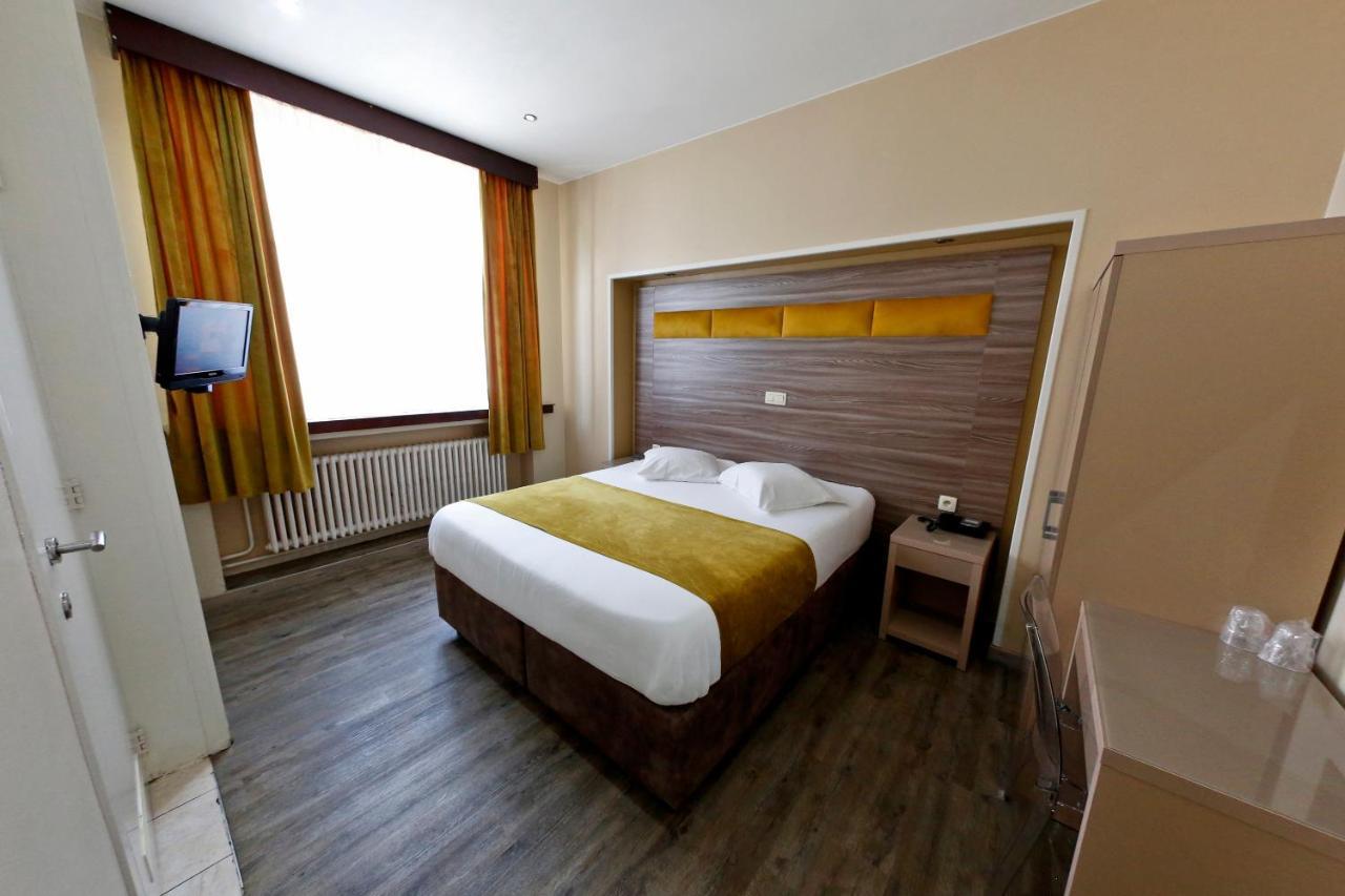 Hotel De France Saint-Gilles Eksteriør bilde