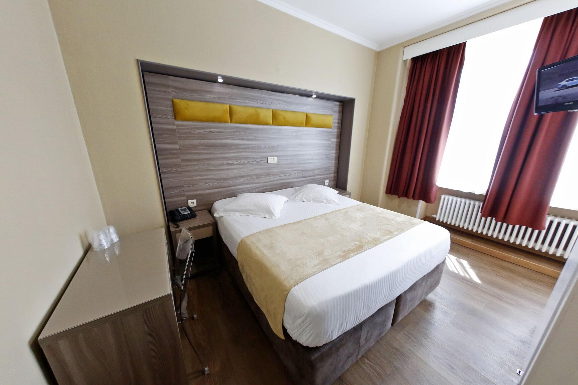 Hotel De France Saint-Gilles Eksteriør bilde