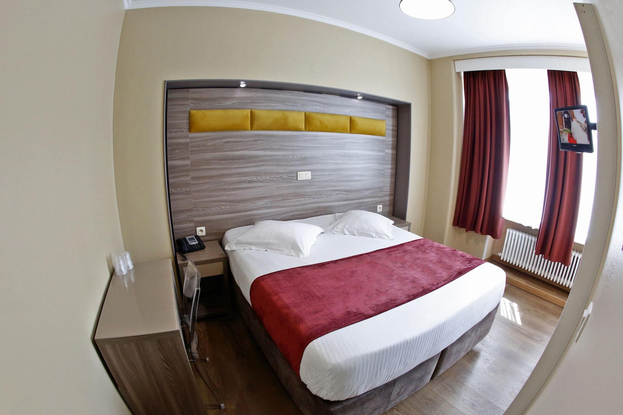 Hotel De France Saint-Gilles Eksteriør bilde