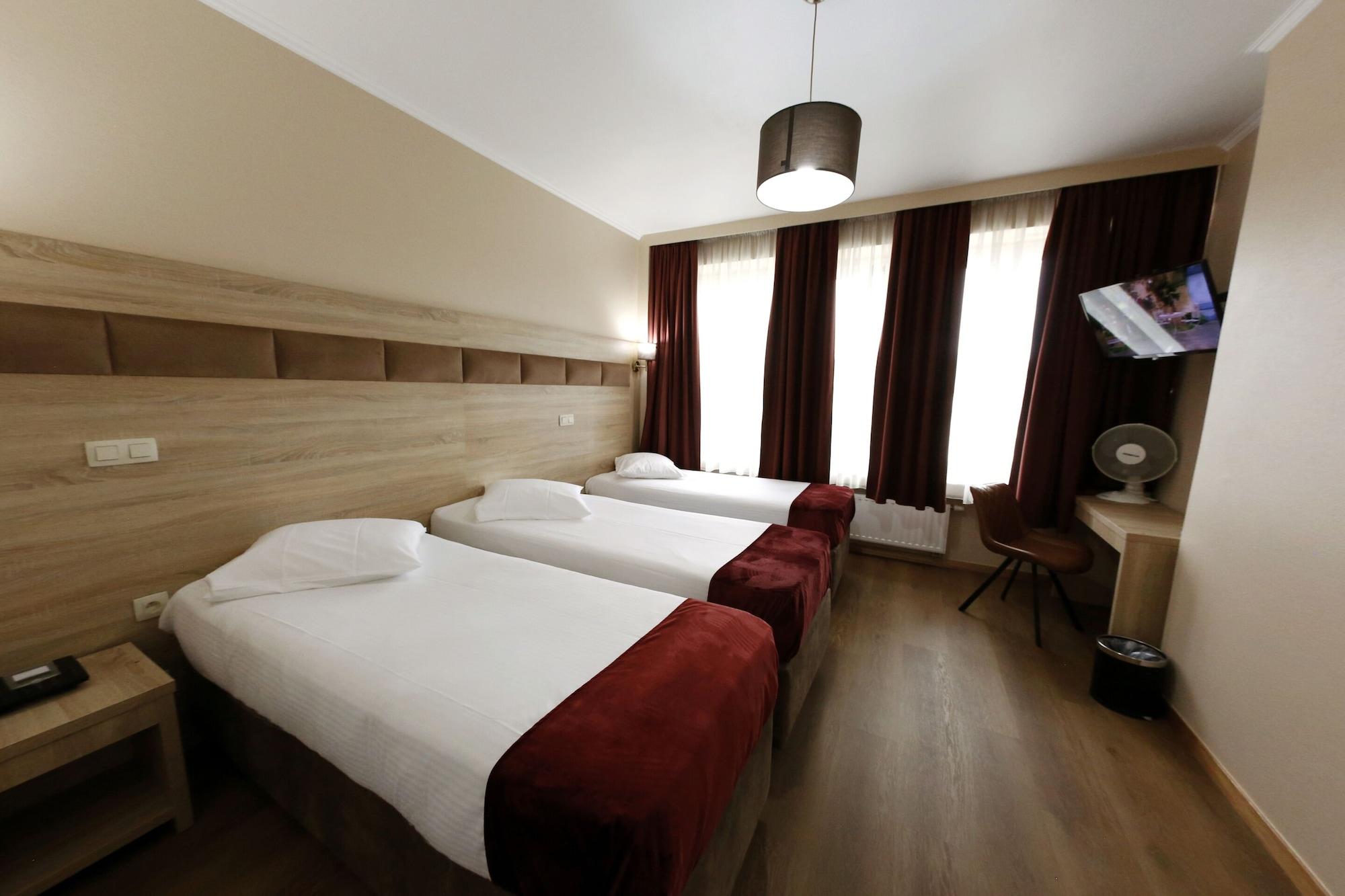 Hotel De France Saint-Gilles Eksteriør bilde