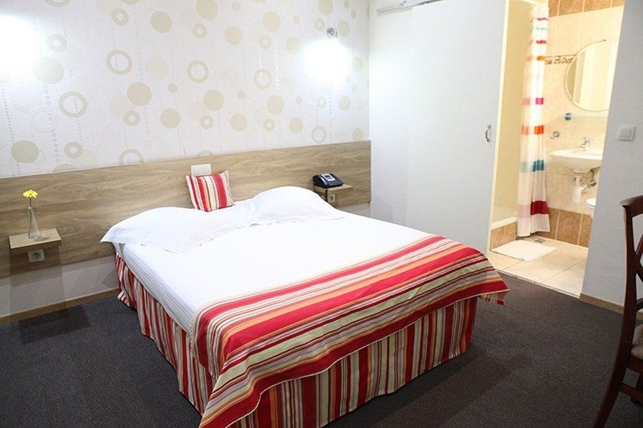 Hotel De France Saint-Gilles Eksteriør bilde